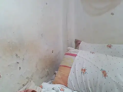 PRETTY-LIA online show from 04-11-26, 07:45