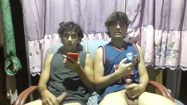 Snapshot of pedrodavid_ chatting on 10-19-25, 12:00 pedrodavid  online show from 10-19-25, 12:00