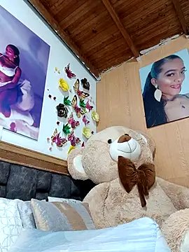 linda-palma online show from 12-18-25, 04:18