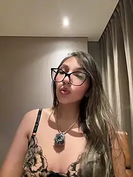 Caro martinezz online show from 06-13-26, 05:16