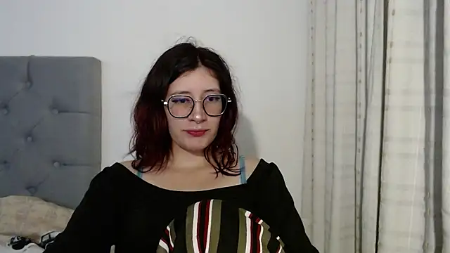 mariana124- online show from 01-04-25, 03:29