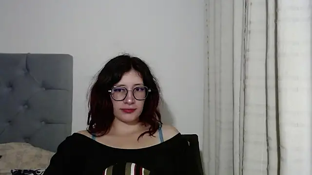mariana124- online show from 01-04-25, 06:41