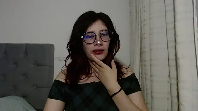 mariana124- online show from 02-02-25, 03:10