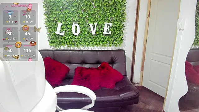 Enma  clark online show from 02-04-25, 07:11