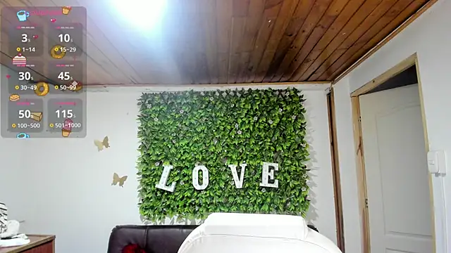 Enma  clark online show from 02-04-25, 10:13