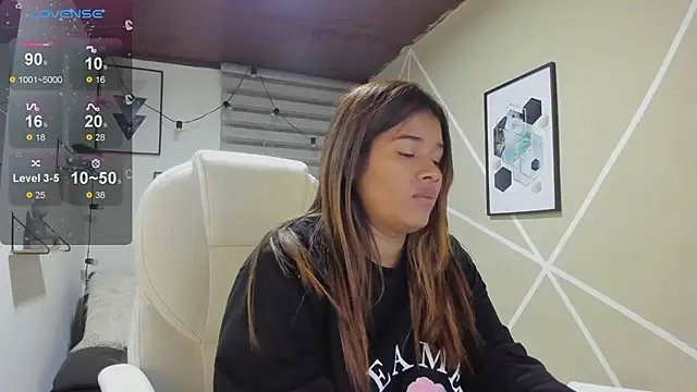 Enma  clark online show from 04-27-26, 04:10