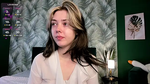 Snapshot of Vanessa_Walters chatting on 10-02-25, 03:13 Vanessa Walters online show from 10-02-25, 03:13