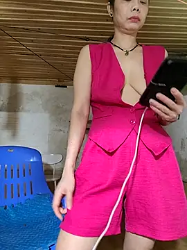 Tinease online show from 10-11-25, 12:43