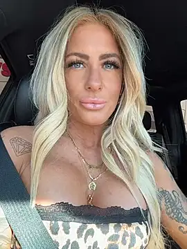 blondiluvsanal online show from 02-06-26, 06:22