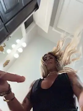 blondiluvsanal online show from 04-14-26, 06:03