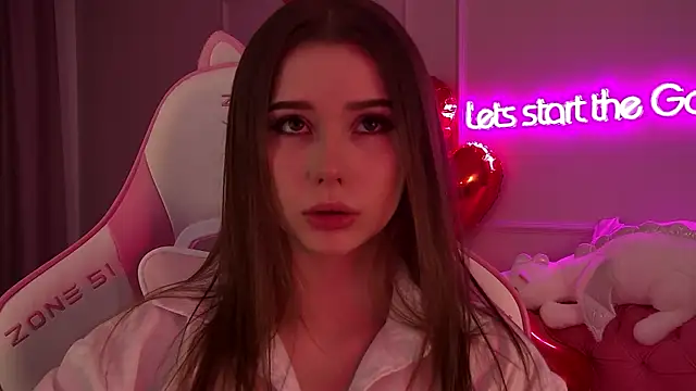 DianaVert online show from 02-11-25, 06:11