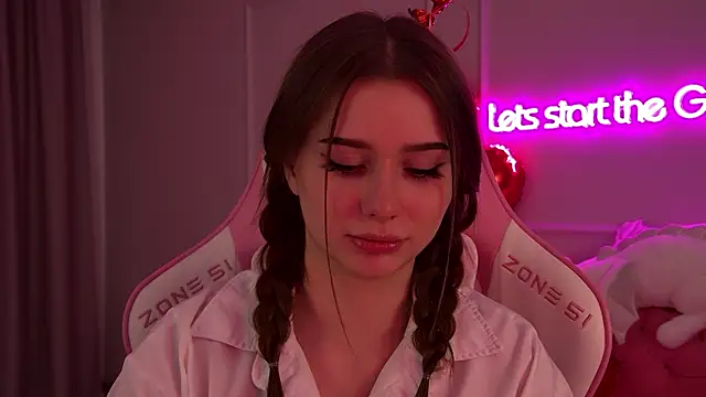 DianaVert online show from 02-11-25, 09:14