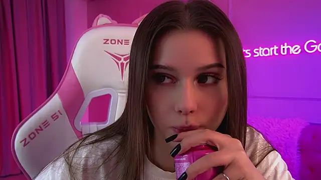 DianaVert online show from 04-28-26, 02:38