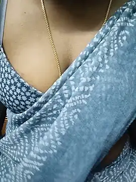 Snapshot of tamil_subha69 chatting on 06-28-26, 03:23 tamil subha69 online show from 06-28-26, 03:23