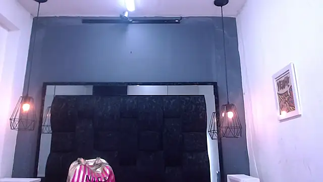 AndreaGil  online show from 09-25-25, 06:55