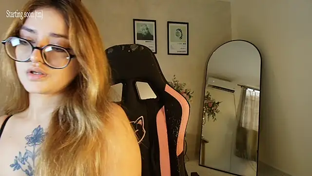 Snapshot of SweetJennaa chatting on 07-22-26, 11:07 SweetJennaa online show from 07-22-26, 11:07