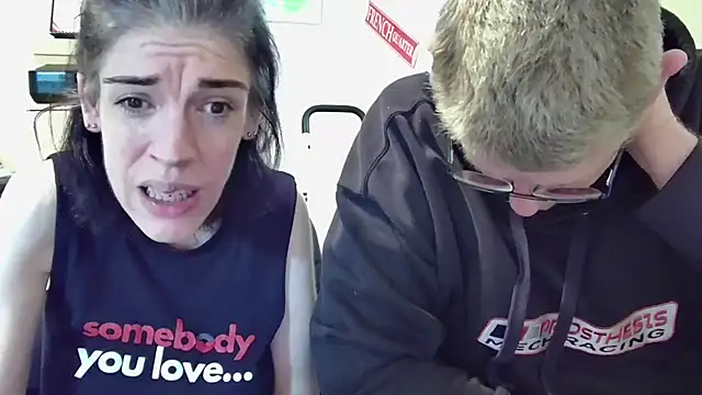 Snapshot of MelinahViking chatting on 11-12-25, 05:08 MelinahViking online show from 11-12-25, 05:08