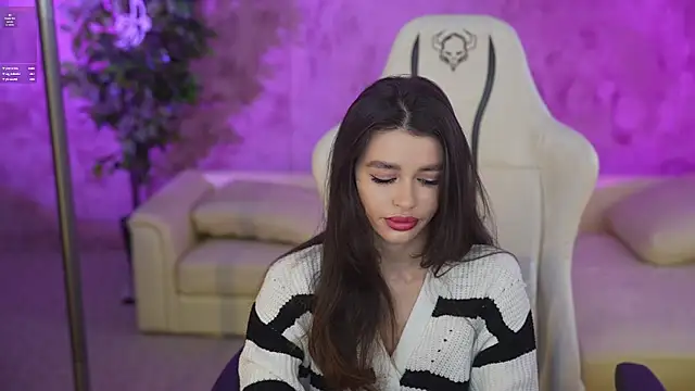 Gabriella054 online show from 03-03-25, 07:54