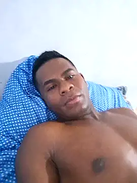 Snapshot of alexsadre chatting on 12-23-24, 11:47 alexsadre online show from 12-23-24, 11:47