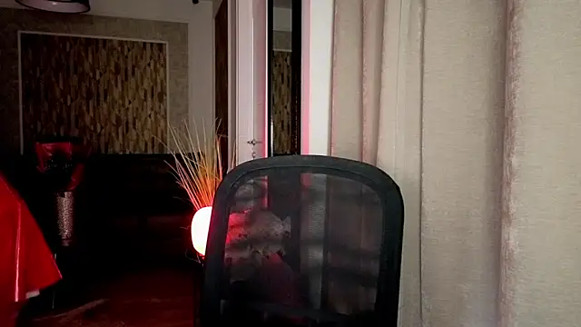 MiaRouge online show from 02-10-26, 10:41