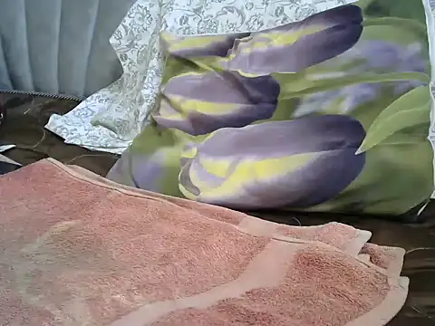 Snapshot of Candykitten chatting on 02-16-25, 09:04 Candykitten online show from 02-16-25, 09:04