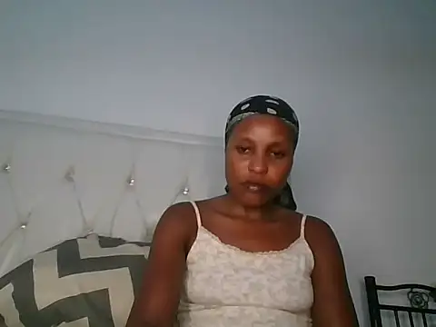 Candykitten online show from 03-06-25, 06:59