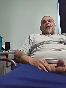Snapshot of bigbillf1 chatting on 07-14-26, 04:13 bigbillf1 online show from 07-14-26, 04:13
