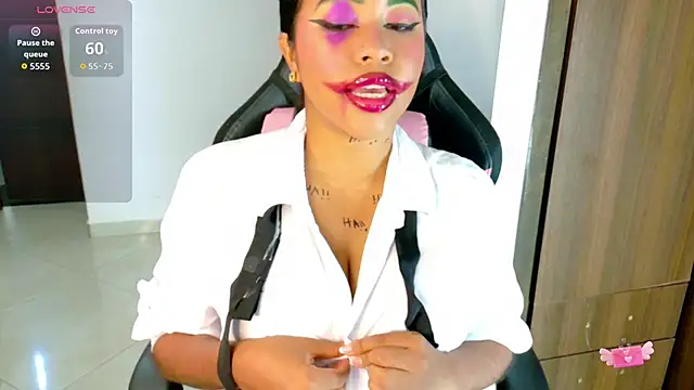 Snapshot of Abby_tits chatting on 10-29-25, 03:58 Abby tits online show from 10-29-25, 03:58