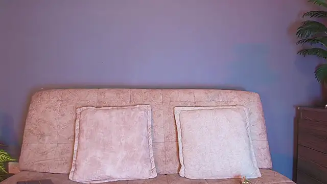 jade brunnette online show from 04-15-26, 08:20