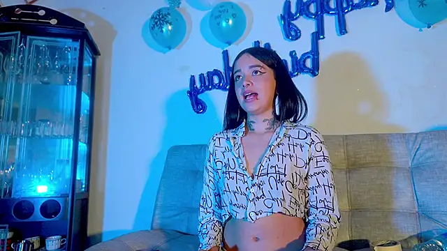 ariana-white- online show from 04-20-26, 04:15