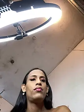 AlexaWarner online show from 05-23-26, 11:09