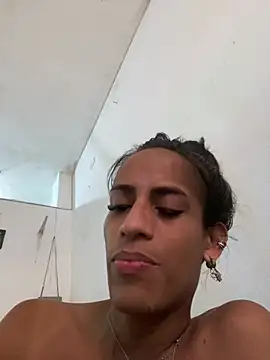 AlexaWarner online show from 05-24-26, 09:09