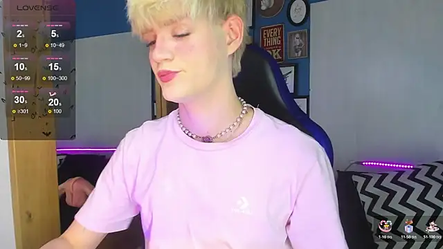 VladHellsing4 online show from 11-22-25, 02:38