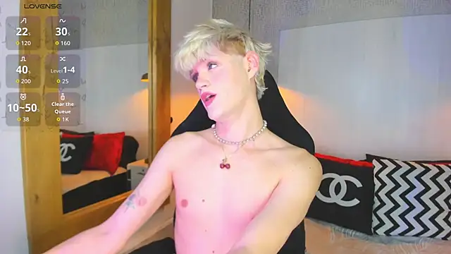 VladHellsing4 online show from 02-08-26, 03:37