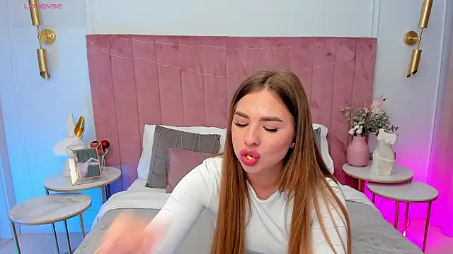 MilaVoxx online show from 04-29-26, 05:00