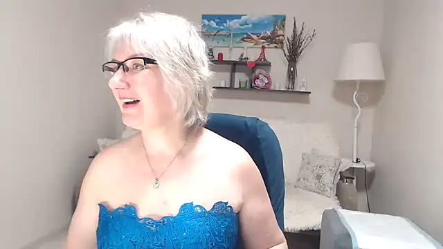 FleurMays online show from 04-01-26, 07:42