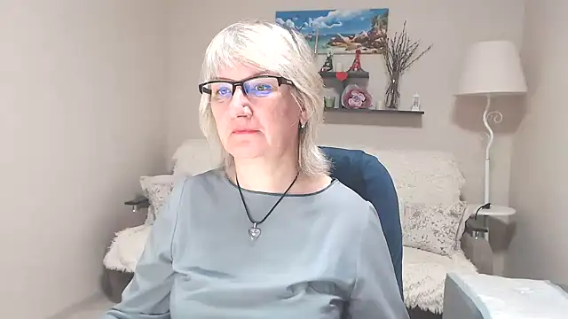 FleurMays online show from 06-05-26, 04:08