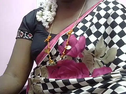 Hot akshara online show from 02-21-26, 05:14