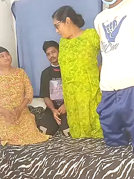 ArishaCouple online show from 01-28-25, 06:05