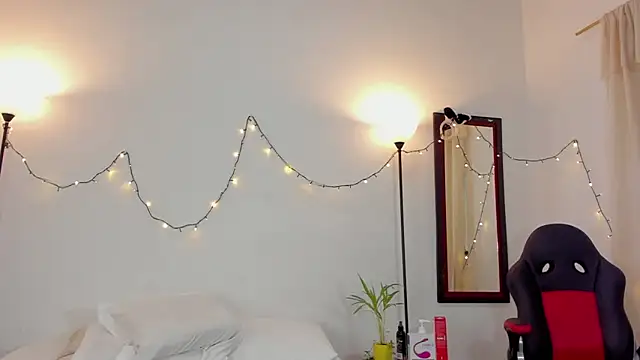 Snapshot of mike_tylor01 chatting on 12-17-24, 04:32 mike tylor01 online show from 12-17-24, 04:32