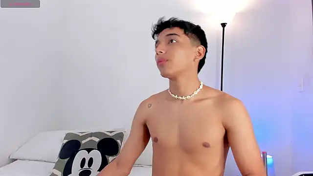 Snapshot of mike_tylor01 chatting on 10-02-25, 02:46 mike tylor01 online show from 10-02-25, 02:46