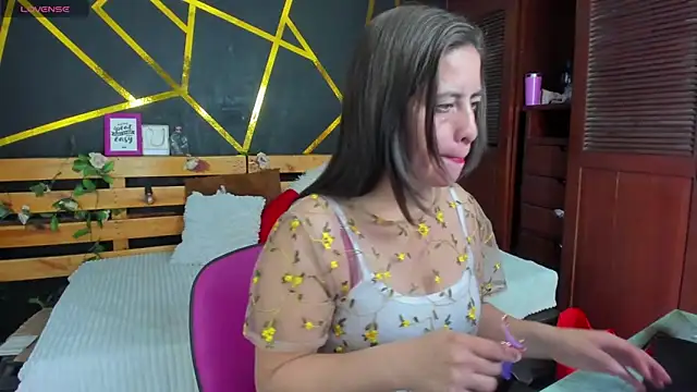 kathina giraldo online show from 10-20-25, 01:00