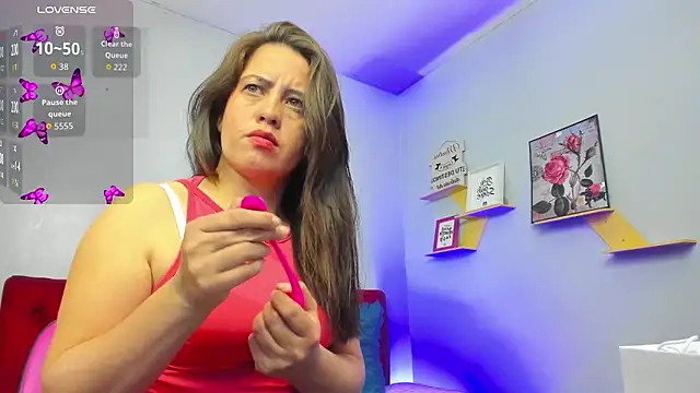 kathina giraldo online show from 10-26-25, 02:12