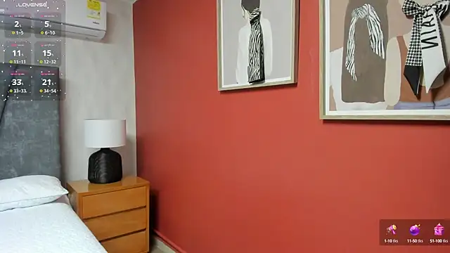 Snapshot of Ada__lee_ chatting on 10-02-25, 01:23 Ada lee online show from 10-02-25, 01:23