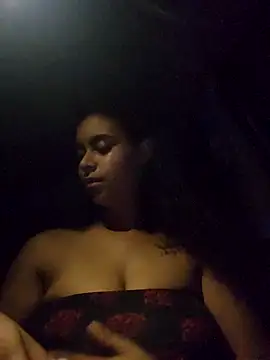 cinnaminnie online show from 03-04-25, 01:01