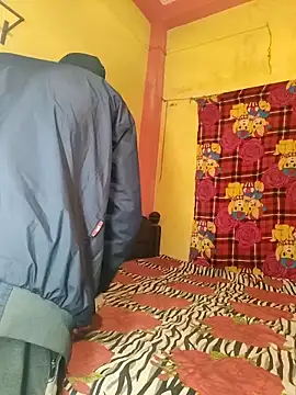 Snapshot of Hunter_boy9 chatting on 12-17-25, 12:05 Hunter boy9 online show from 12-17-25, 12:05