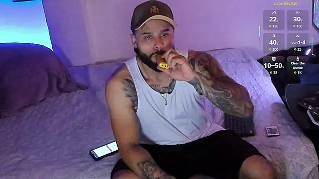 Snapshot of jeremygerard_ chatting on 10-26-25, 06:03 jeremygerard online show from 10-26-25, 06:03