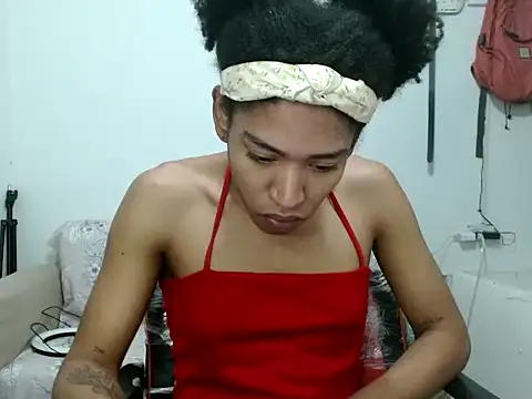 Snapshot of miriam775 chatting on 09-19-25, 11:11 miriam775 online show from 09-19-25, 11:11