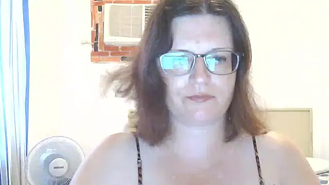 CrimsonMistress online show from 04-23-26, 10:45