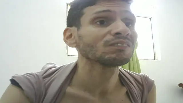 Snapshot of Andres_J4 chatting on 10-02-25, 02:57 Andres J4 online show from 10-02-25, 02:57